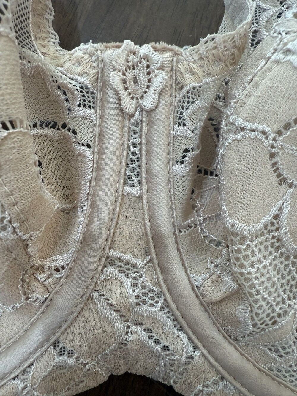 Chantelle Lace Underwire Bra 36DDD Nude Floral Sheer Unlined Made In France